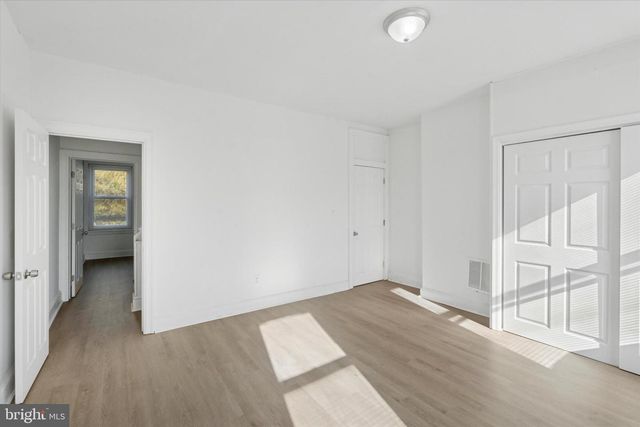 2329 W THOMPSON ST, Philadelphia, PA 19121