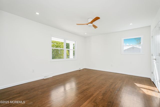 28 Whittier Drive, Manalapan, NJ 07726