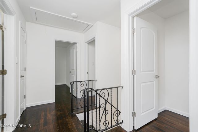 28 Whittier Drive, Manalapan, NJ 07726