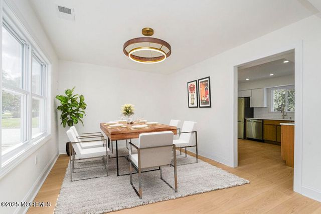 28 Whittier Drive, Manalapan, NJ 07726