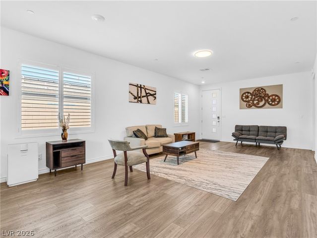 287 Fletcher Falls Street, Henderson, NV 89015