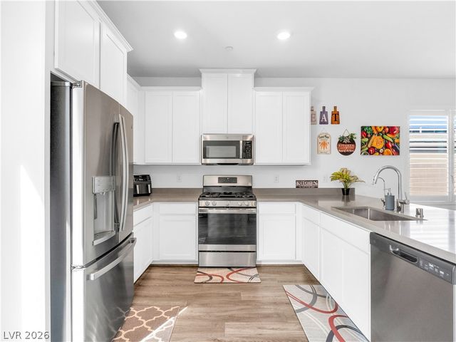 287 Fletcher Falls Street, Henderson, NV 89015