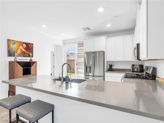 287 Fletcher Falls Street, Henderson, NV 89015