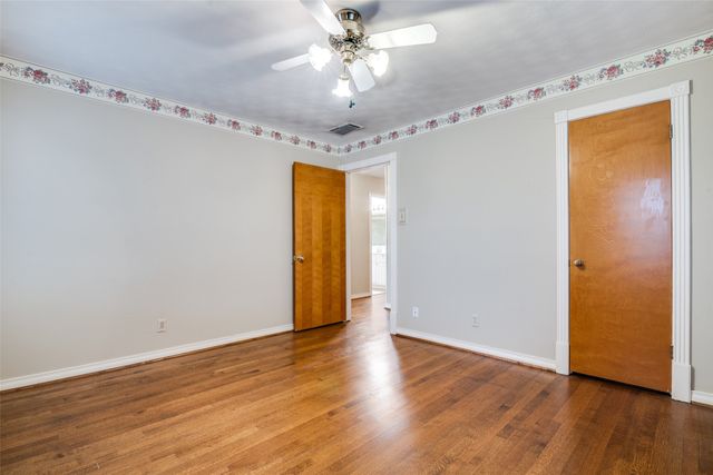 1229 Tanager Lane, Garland, TX 75042