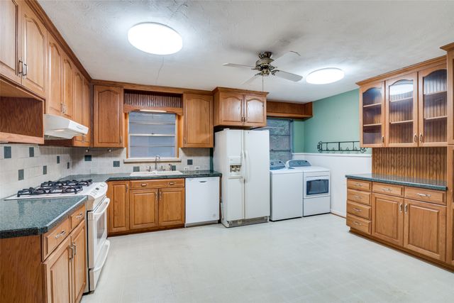 1229 Tanager Lane, Garland, TX 75042