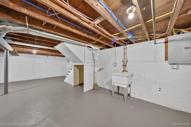 609 Forestdale Road, Royal Oak, MI 48067