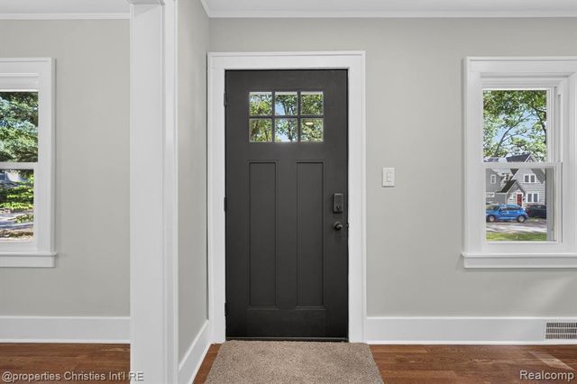 609 Forestdale Road, Royal Oak, MI 48067