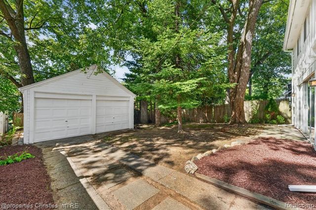 609 Forestdale Road, Royal Oak, MI 48067