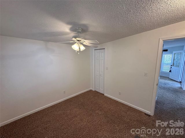 129 Club House Drive, New London, NC 28127