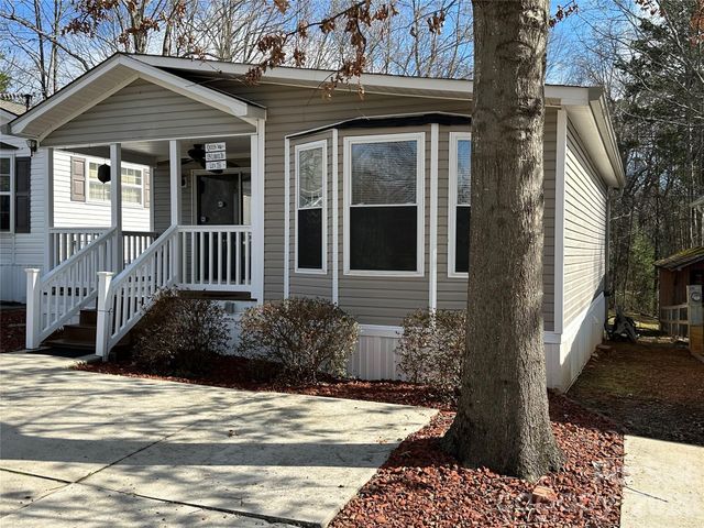 129 Club House Drive, New London, NC 28127