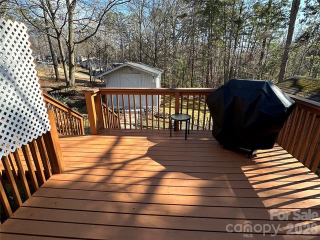 129 Club House Drive, New London, NC 28127