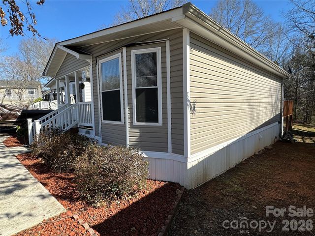 129 Club House Drive, New London, NC 28127