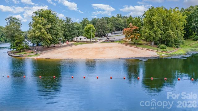 129 Club House Drive, New London, NC 28127