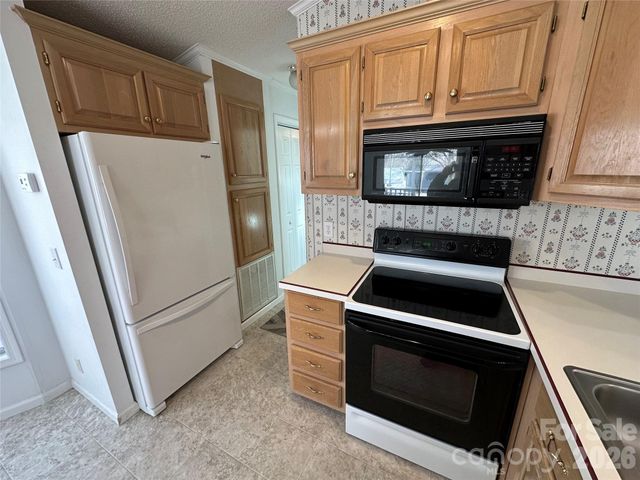 129 Club House Drive, New London, NC 28127