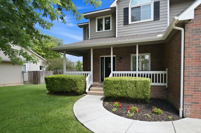 224 N Pinecrest Ct, Andover, KS 67002
