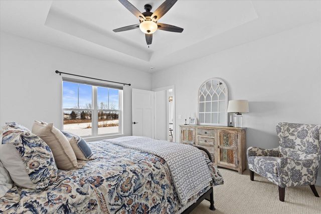 W252N6642 Aspen LANE, Sussex, WI 53089