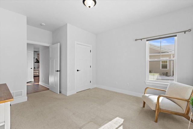 W252N6642 Aspen LANE, Sussex, WI 53089