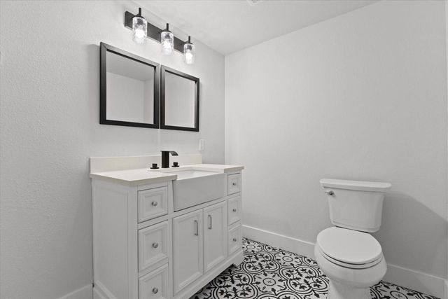 W252N6642 Aspen LANE, Sussex, WI 53089