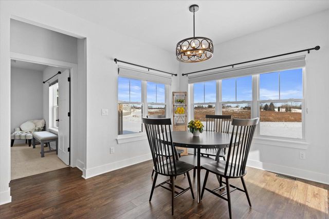 W252N6642 Aspen LANE, Sussex, WI 53089