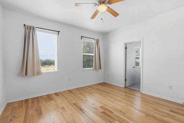 2720 Oak Springs DR, Austin, TX 78702