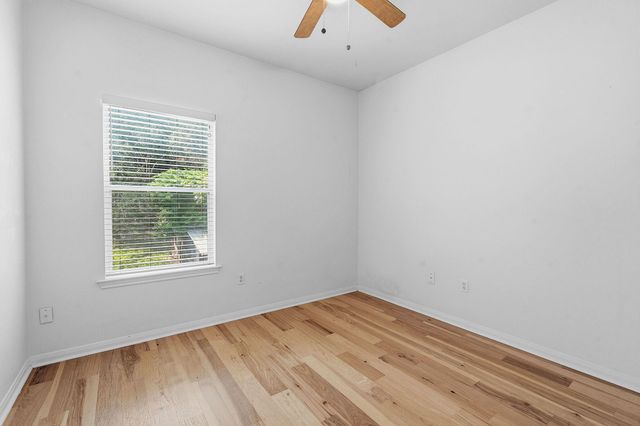 2720 Oak Springs DR, Austin, TX 78702