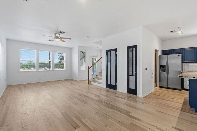 2720 Oak Springs DR, Austin, TX 78702