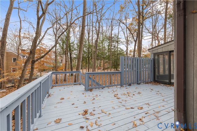 1 Brandon Cir, Williamsburg, VA 23185