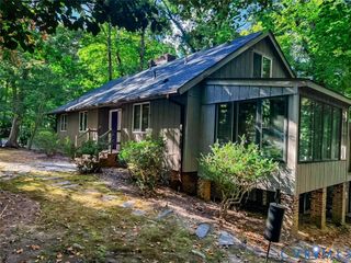 1 Brandon Cir, Williamsburg, VA 23185