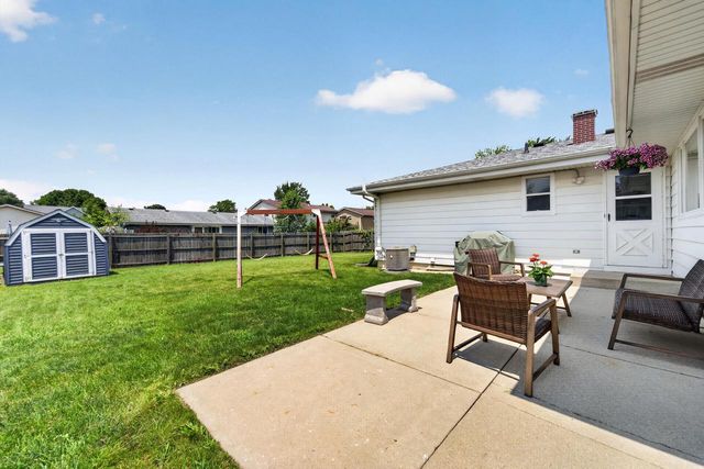 7004 60th AVENUE, Kenosha, WI 53142