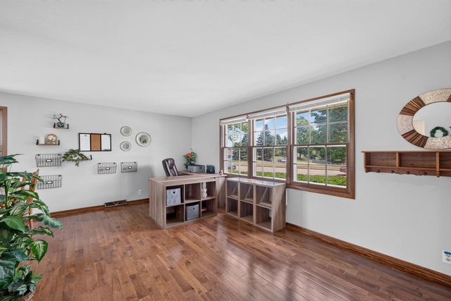 7004 60th AVENUE, Kenosha, WI 53142