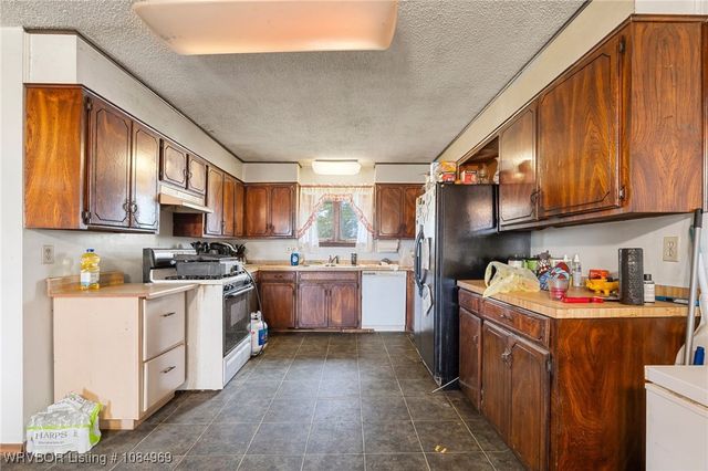 25512 Bokoshe Mountain Road, Bokoshe, OK 74930