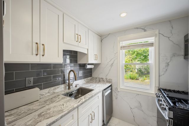 23 Newman Rd 1, Malden, MA 02148