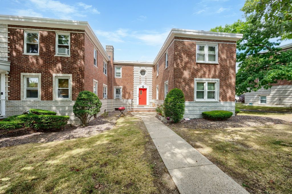 23 Newman Rd 1, Malden, MA 02148
