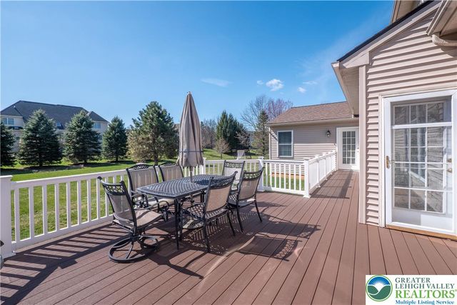 3350 North Bay Hill Drive, Upper Saucon Twp, PA 18034