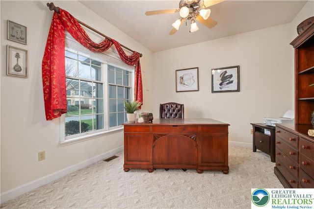 3350 North Bay Hill Drive, Upper Saucon Twp, PA 18034
