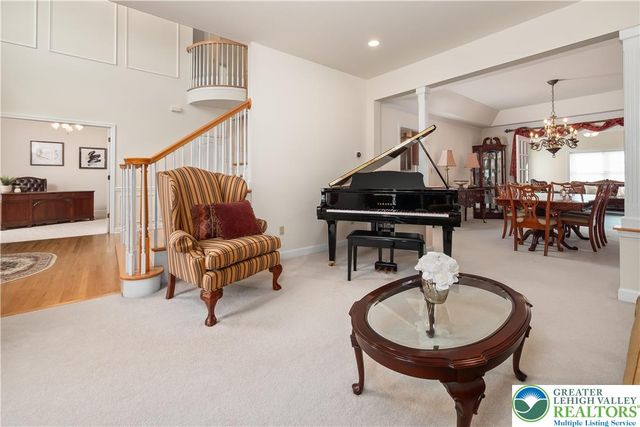 3350 North Bay Hill Drive, Upper Saucon Twp, PA 18034