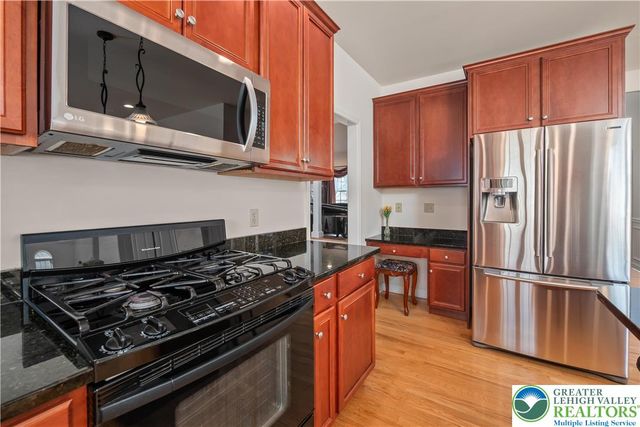 3350 North Bay Hill Drive, Upper Saucon Twp, PA 18034