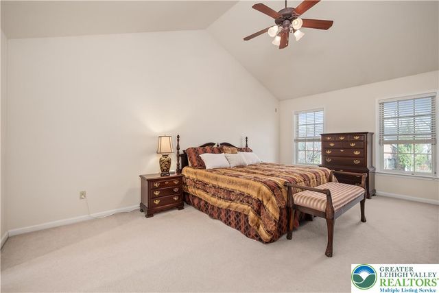 3350 North Bay Hill Drive, Upper Saucon Twp, PA 18034