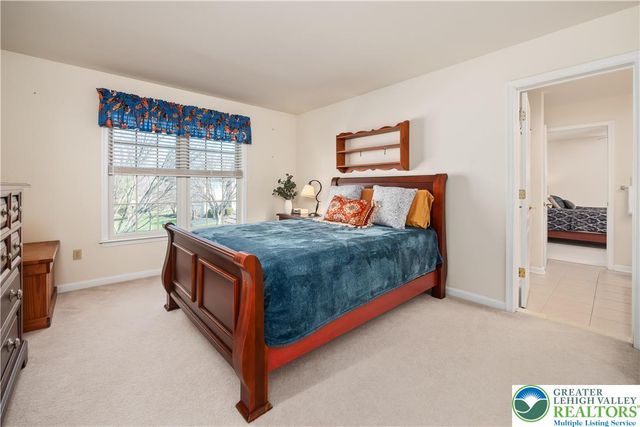 3350 North Bay Hill Drive, Upper Saucon Twp, PA 18034
