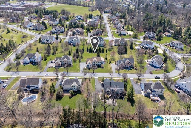 3350 North Bay Hill Drive, Upper Saucon Twp, PA 18034