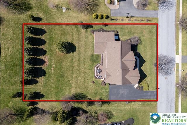 3350 North Bay Hill Drive, Upper Saucon Twp, PA 18034