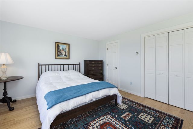 10 Casey Court, Newport, RI 02840