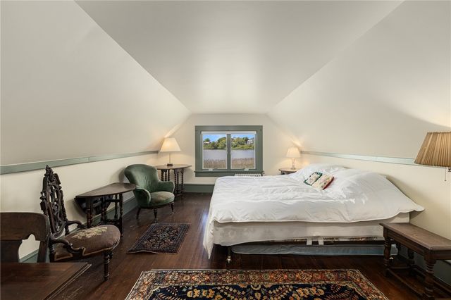 10 Casey Court, Newport, RI 02840