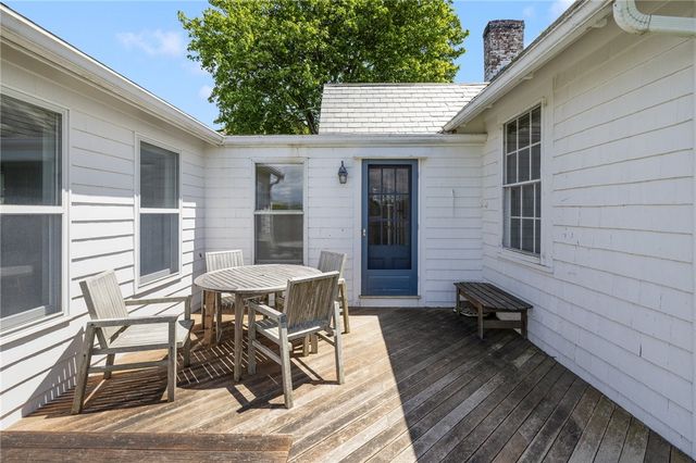 10 Casey Court, Newport, RI 02840