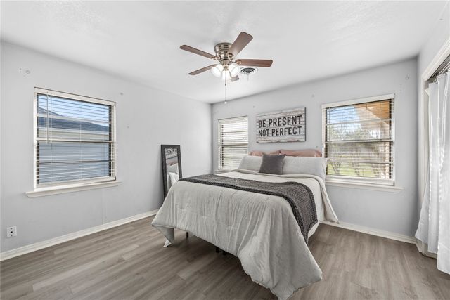 901 N Main Street, West, TX 76691