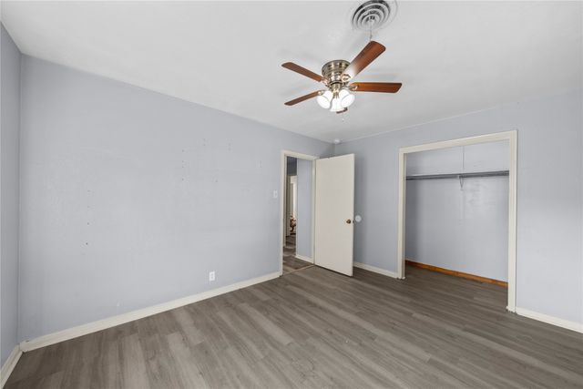 901 N Main Street, West, TX 76691