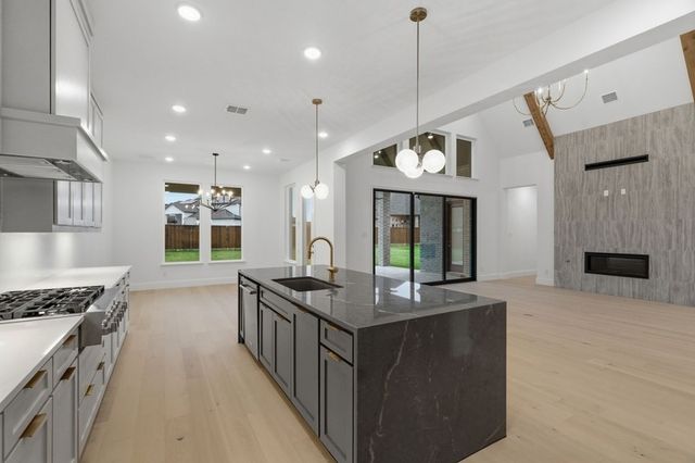 4510 Green Jasper Place, Arlington, TX 76005