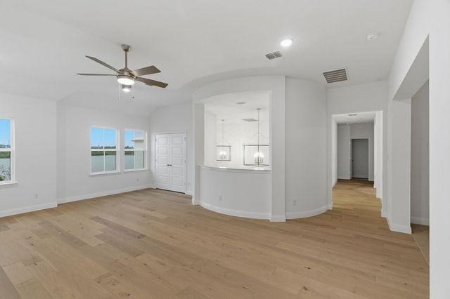 4510 Green Jasper Place, Arlington, TX 76005