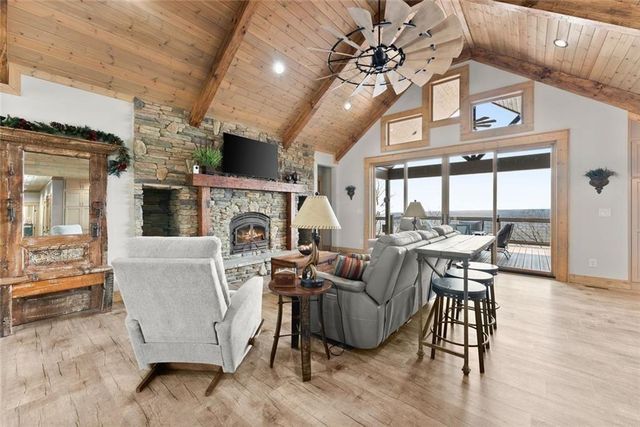 655 Mountainside Drive, Cleveland, GA 30528