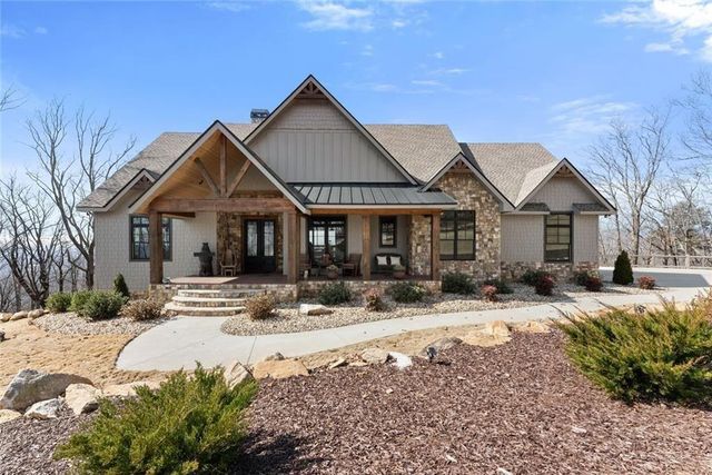 655 Mountainside Drive, Cleveland, GA 30528